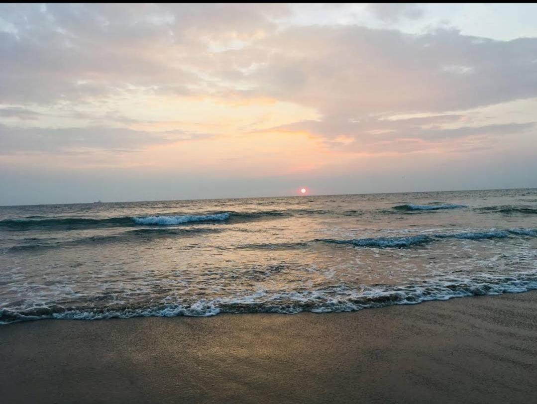 Fullmoon Beach Place แคนโดลิม ภายนอก รูปภาพ